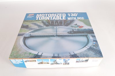 Lot 517 - Walthers Cornerstone Series HO Scale Motorized Turntable