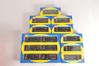 Lot 521 - A Rake of American HO Gauge Southern Pacific Box Cars by Athearn (9)
