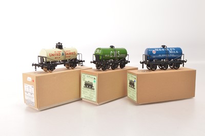 Lot 547 - ETS 0 Gauge Tank Wagons (3)