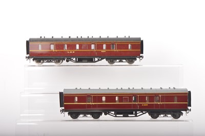 Lot 600 - GM and other manufacturers 0 Gauge Finescale Kitbuilt Full Brake coaches (2)