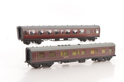 Lot 610 - 0 Gauge Finescale Kitbuilt pair of BR maroon Mk1 Passenger coaches (2)