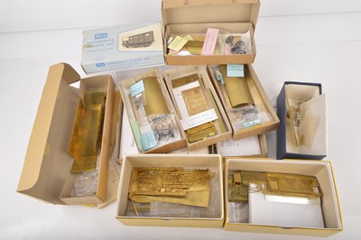 Lot 623 - Haywood/ Meteor and other commercial manufacturers 0 Gauge Finescale Goods wagon Kits (13)