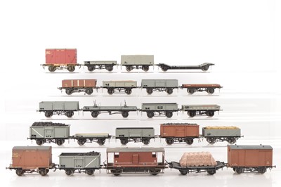 Lot 643 - Slaters and other commercial manufacturers 0 Gauge Finescale  Kitbuilt metal and plastic bodied BR Goods Wagons (22)