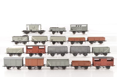 Lot 644 - Commercial manufacturers 0 Gauge Finescale  Kitbuilt BR Goods Wagons (18)