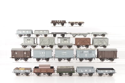 Lot 665 - Slaters and other commercial manufacturers 0 Gauge Finescale mixed group of Kitbuilt Goods wagons (22)