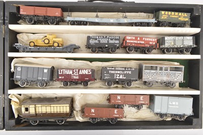 Lot 675 - Slaters and other commercial Manufacturers 0 Gauge Kit built rolling stock (15)
