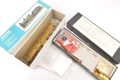 Lot 689 - Vulcan/Gateneal 0 Gauge pair of Locomotive kits (2)