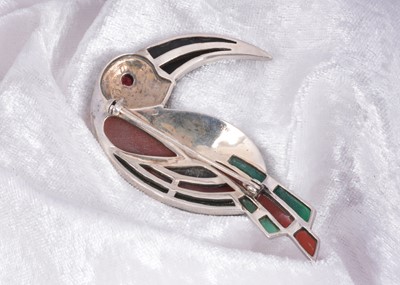 Lot 34 - A contemporary silver marcasite, garnet and onyx