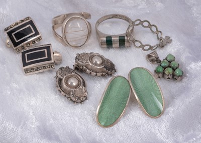 Lot 36 - A pair of David Anderson Norwegian silver and enamel clip earrings