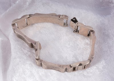 Lot 49 - A Victorian silver engraved bracelet