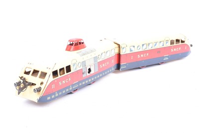 Lot 162 - French Hornby 0 Gauge Clockwork SNCF red and cream two car Autorail unit