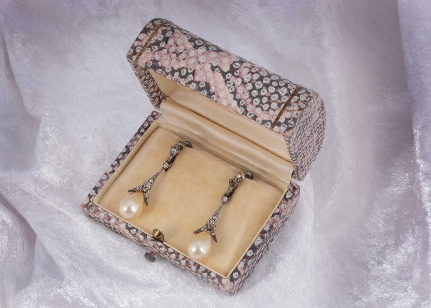 Lot 50 - A pair of silver earrings