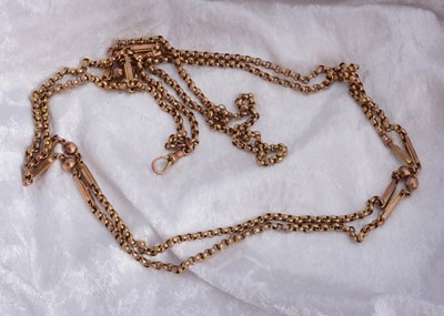 Lot 62 - A 9ct gold guard chain