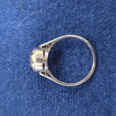 Lot 76 - An old cut diamond solitaire