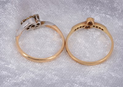 Lot 80 - An 18ct gold diamond and platinum three stone dress ring