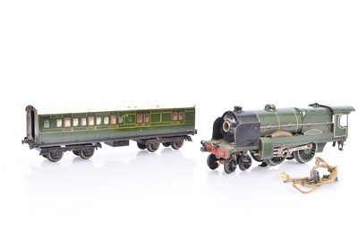 Lot 171 - Hornby 0 Gauge electric SR green Lord Nelson and SR green Coach