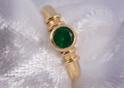 Lot 154 - A Theo Fennell 18ct gold emerald dress ring