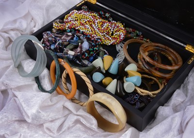 Lot 181 - A good collection of costume bangles