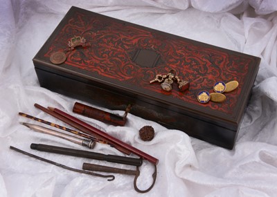 Lot 189 - A 19th century Boulle work hinged box