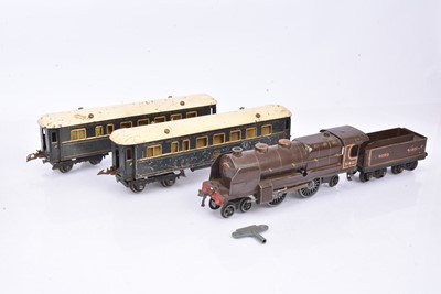 Lot 178 - Hornby 0 Gauge clockwork Blue Train comprising Nord brown 31801 4-4-2 Locomotive and Tender and two Coaches
