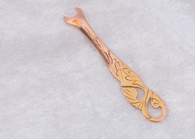 Lot 230 - A Tiffany & Co yellow metal art nouveau button hook