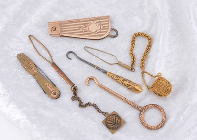 Lot 266 - A small collection of novelty loops and hooks