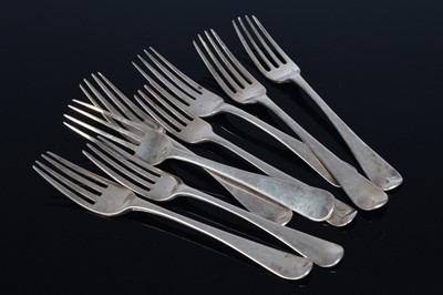 Lot 319 - A harlequin set of Georgian silver dessert forks