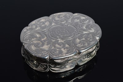 Lot 330 - An early Victorian silver vinaigrette by Edward Smith