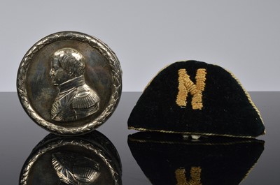 Lot 369 - A late 19th century Swedish silver commemorative circular box and a small cloth pen wipe