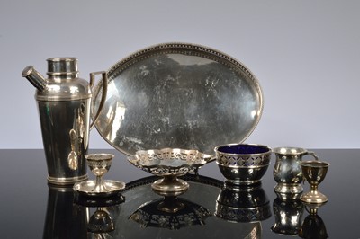 Lot 371 - A small George V period silver Christening tankard and other silver plated items