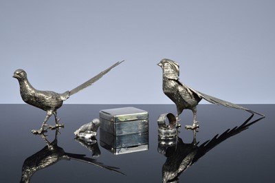 Lot 383 - An Art Deco period silver filled cigarette box and other items