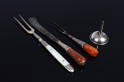 Lot 392 - A cute Georgian period travelling knife and fork set