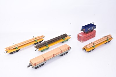 Lot 204 - Hornby 0 Gauge BOGIE Lumber wagons and NE 0pen Truck