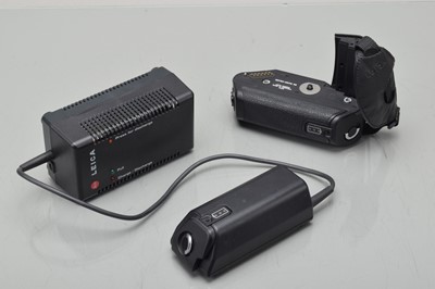 Lot 43 - Leica R Accessories