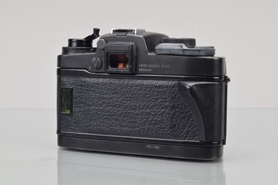 Lot 47 - A Leica R7 SLR Camera