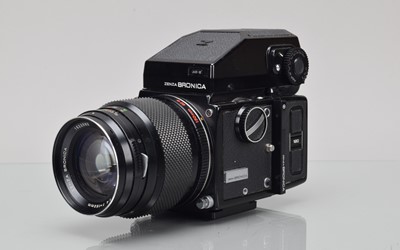 Lot 62 - A Zenza Bronica ETR Camera