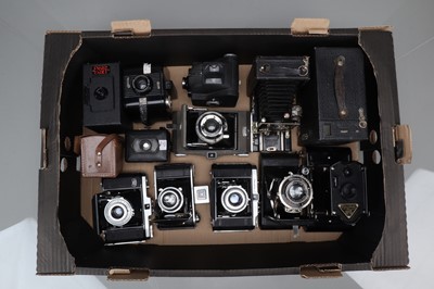 Lot 129 - A Tray of Folding and Box Cameras