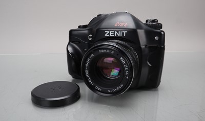 Lot 163 - A Zenit 212K SLR Camera