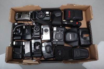 Lot 192 - A Tray of Compact Cameras