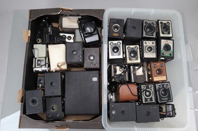 Lot 218 - Two Trays of Box Cameras