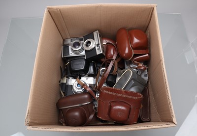 Lot 220 - A Box of Viewfinder Cameras