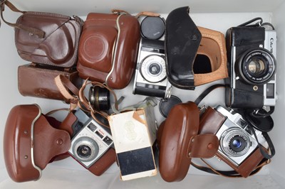 Lot 296 - A Tray of Various Cameras