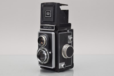 Lot 334 - A Zeiss Ikon Ikoflex Ib TLR Camera