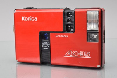 Lot 378 - A Konica Auto Focus AA-35 Half Frame Compact Camera