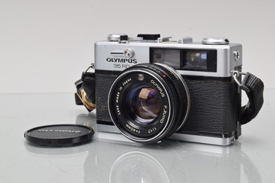 Lot 380 - An Olympus 35 RD Compact Camera
