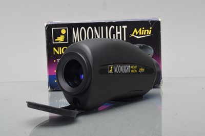 Lot 396 - A Zenit Moonlight Mini Night Vision Monocular