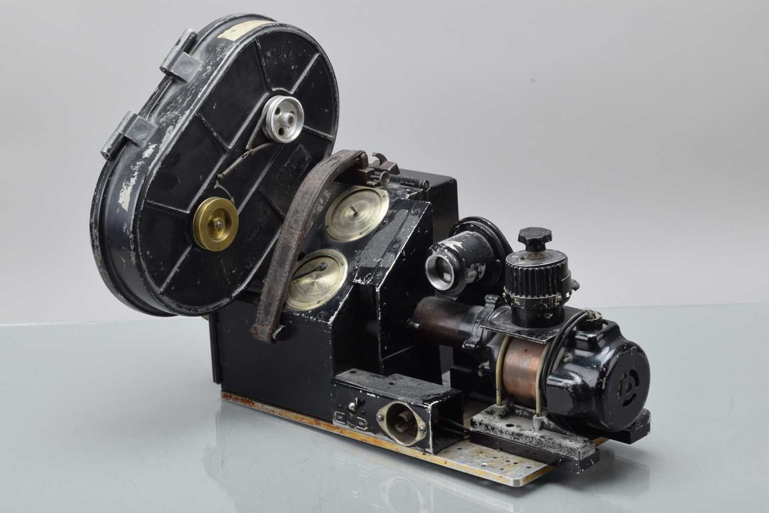 Lot 429 - An Andre Debrie Model F 35mm High Speed Camera body