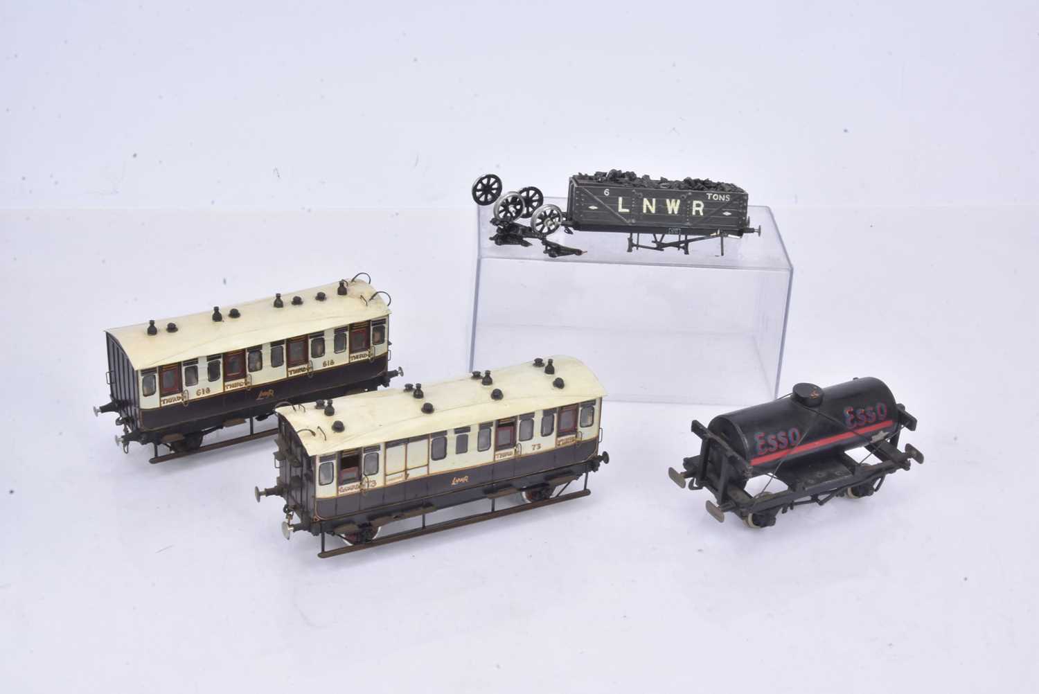 Lot 275 - Lnwr 0 Gauge Kit Scratchbuilt Chocolate And