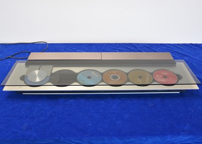 Lot 453 - Bang & Olufsen Beosound 9000 six CD Player