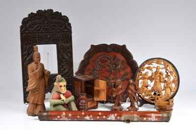 Lot 73 - A selection of Oriental items